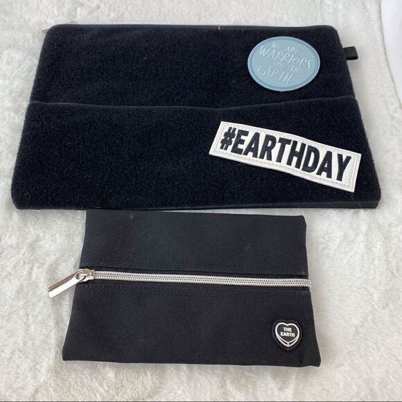 Innisfree x Heidenei Black Cosmetic Travel Bag - Picture 1 of 11